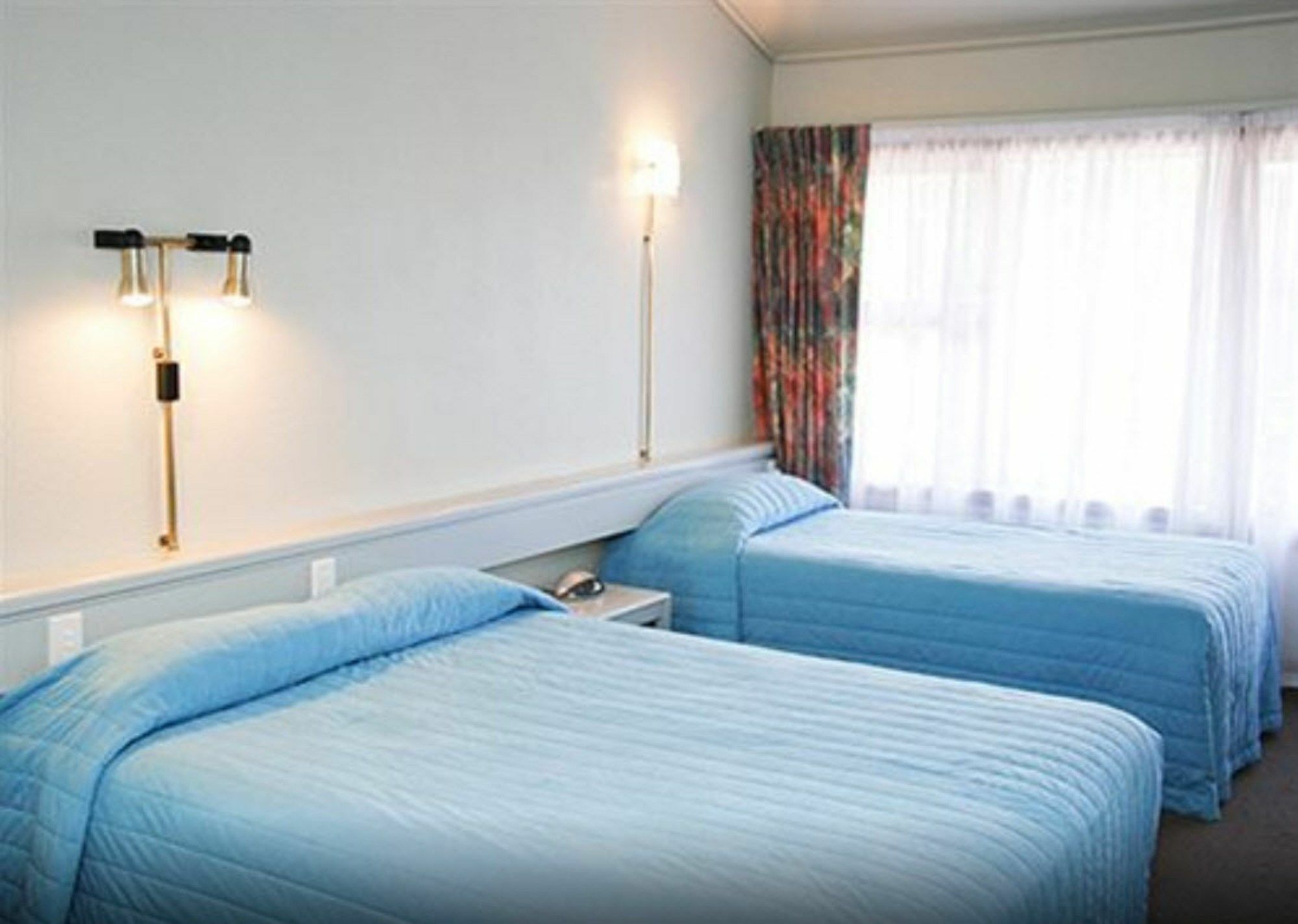 Quality Hotel The Angus Wellington Exterior photo